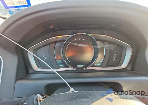 2014 Volvo Xc60 T6 z USA, uszkodzony, nr VIN YV4902DZ5E2500577